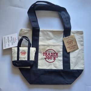 💙Trader Joe's Canvas Tote Set Navy Blue
